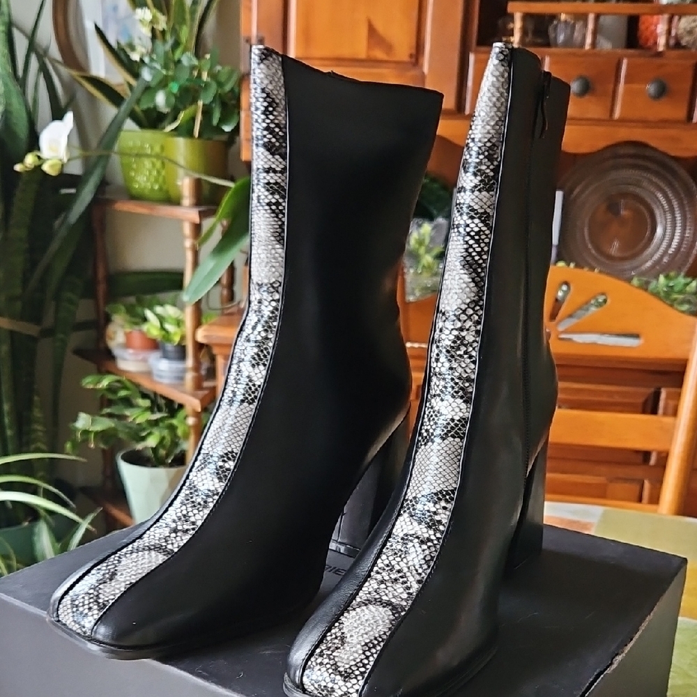 Womens Boots